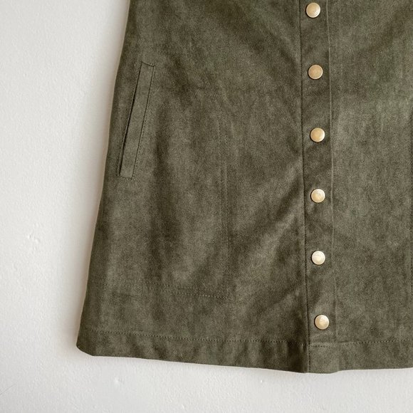 Kaitlyn Boutique / Forest Green Button Up A-Line High Waisted Skirt - Picture 3 of 6